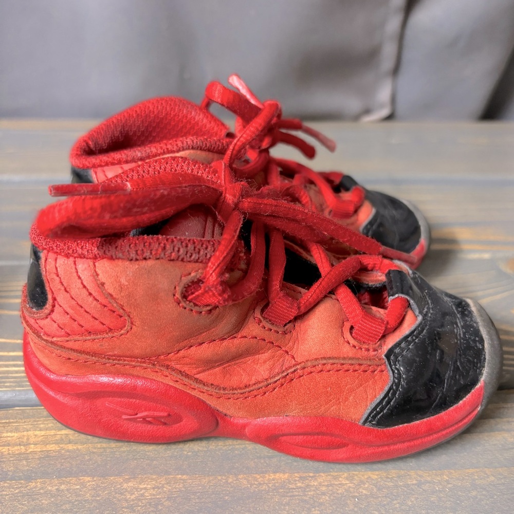 Allen Iverson Reebok red and black size 7c